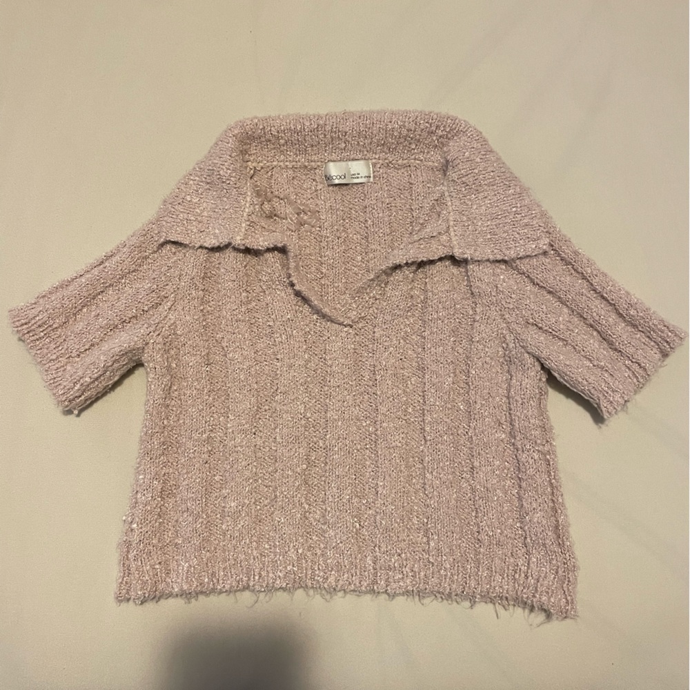 Cropped knitted colored top size medium